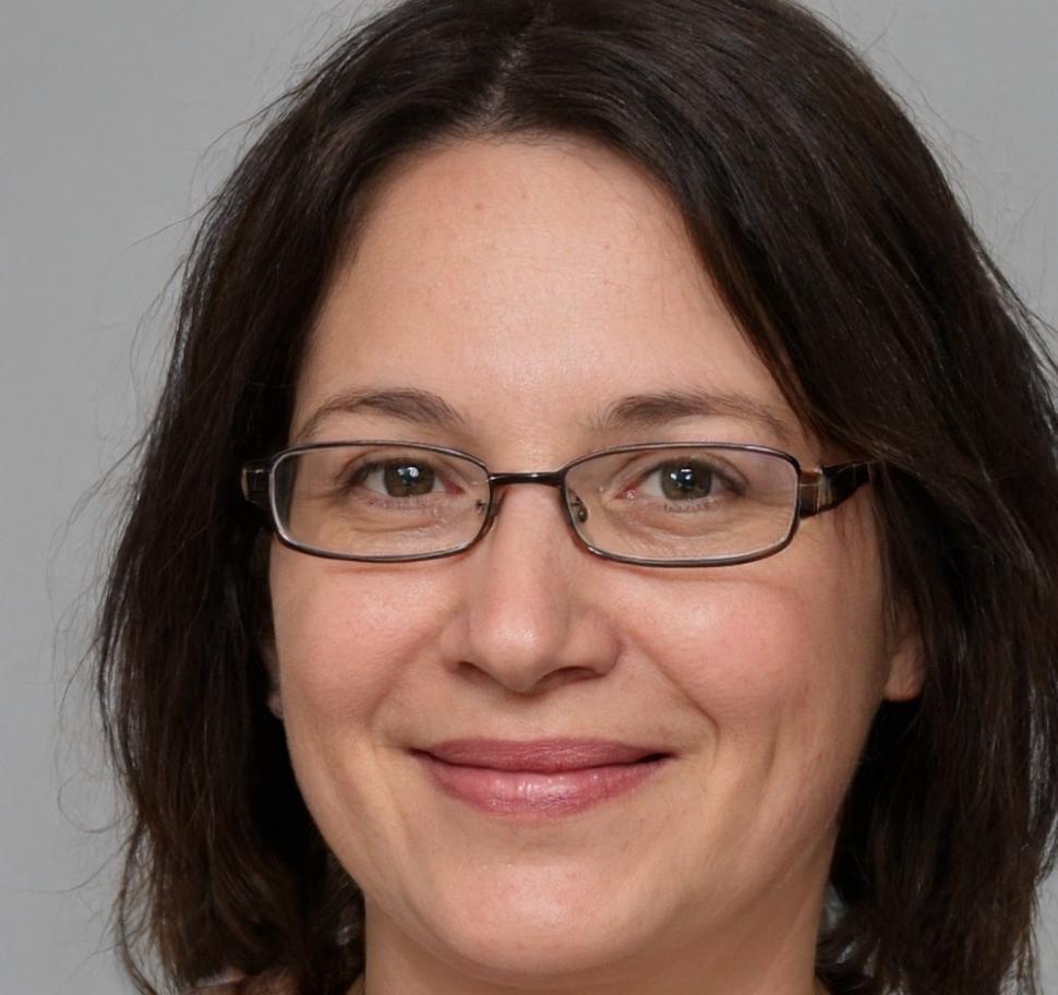 Portrait von Ines Hoffmann, technische SEO-Spezialistin